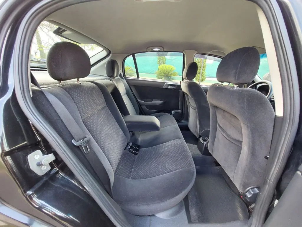 CHEVROLET Astra Hatch - Foto