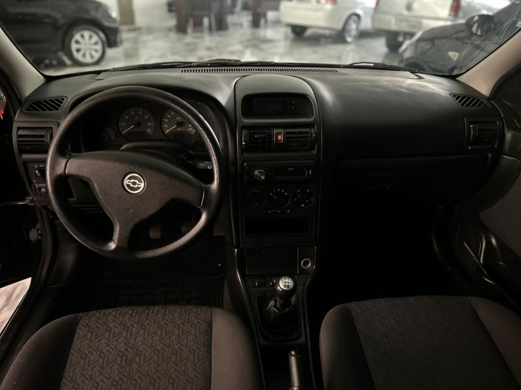 CHEVROLET Astra Hatch - Foto