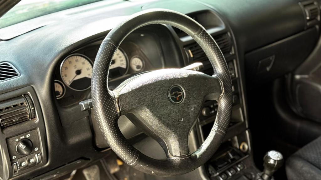 CHEVROLET Astra Hatch - Foto