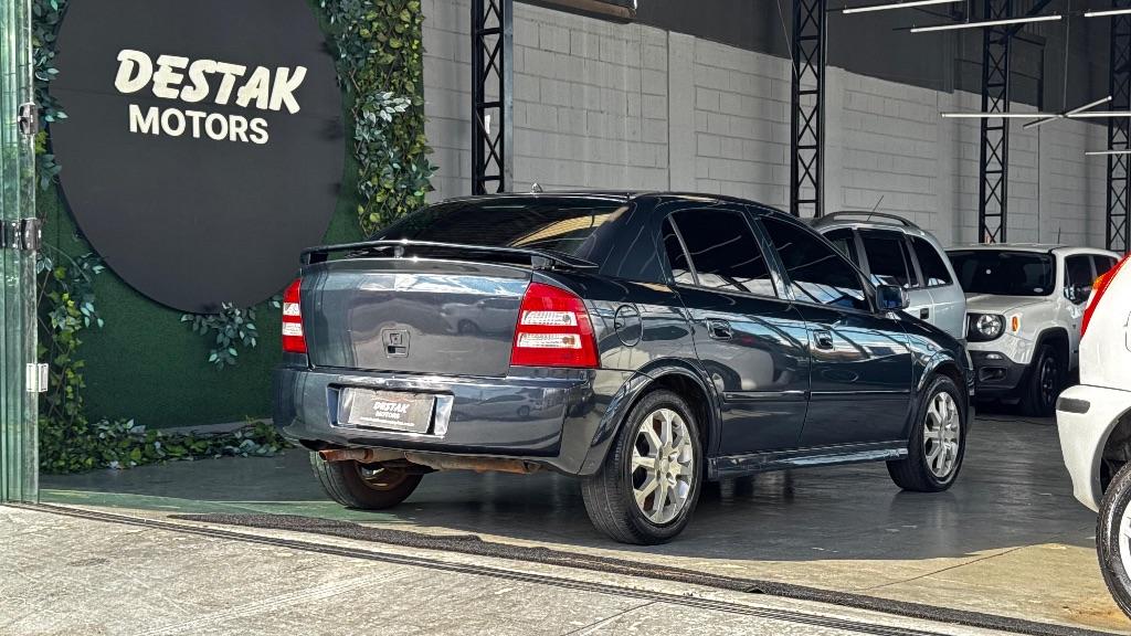 CHEVROLET Astra Hatch - Foto