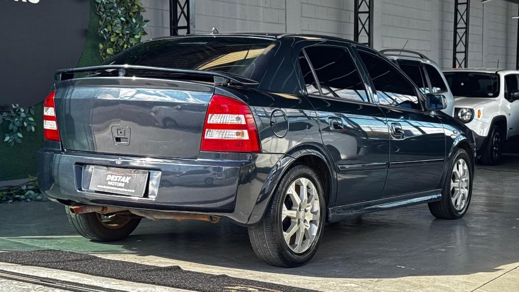 CHEVROLET Astra Hatch - Foto