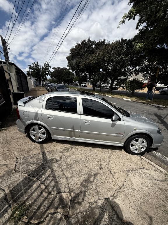 CHEVROLET Astra Hatch - Foto