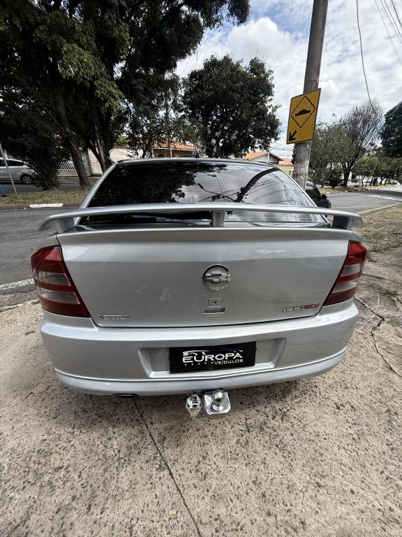 CHEVROLET Astra Hatch - Foto