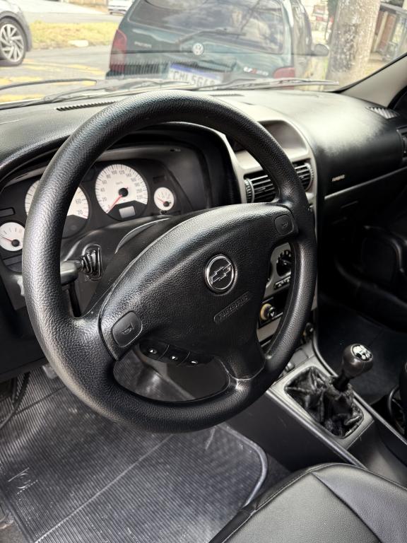 CHEVROLET Astra Hatch - Foto