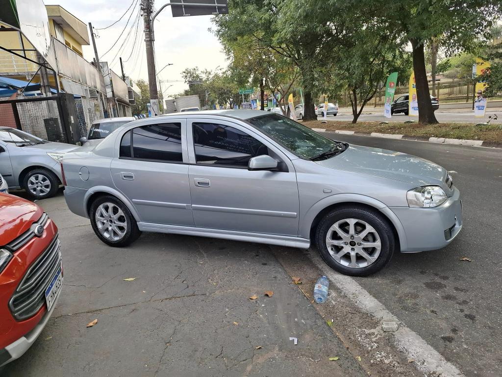 CHEVROLET Astra Sedan - Foto