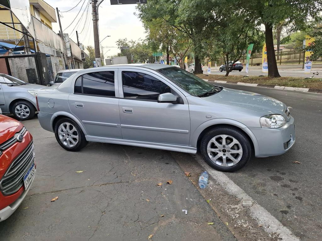 CHEVROLET Astra Sedan - Foto