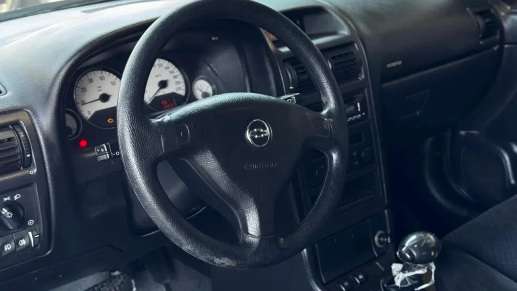 CHEVROLET Astra Sedan - Foto