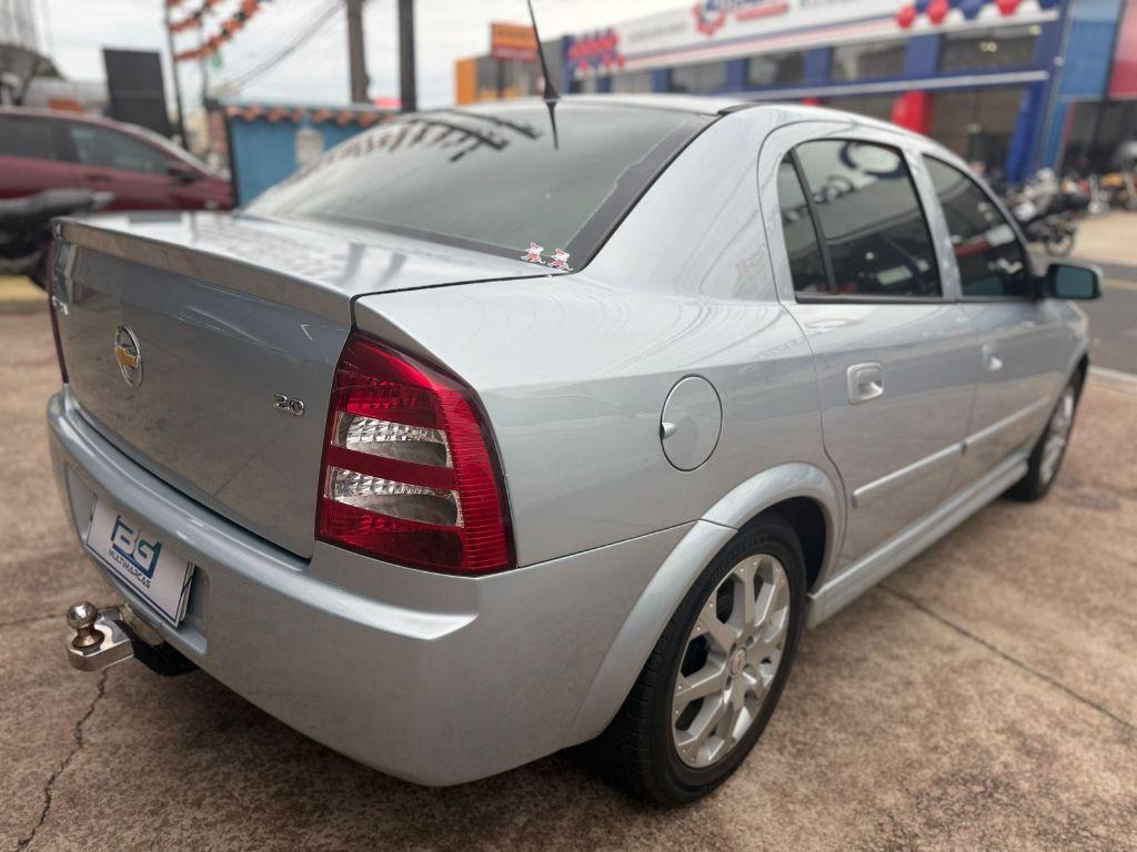 CHEVROLET Astra Sedan - Foto