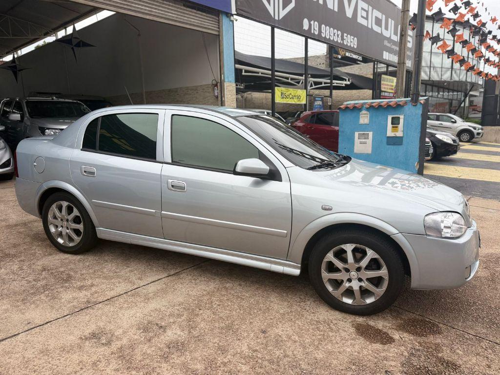 CHEVROLET Astra Sedan - Foto