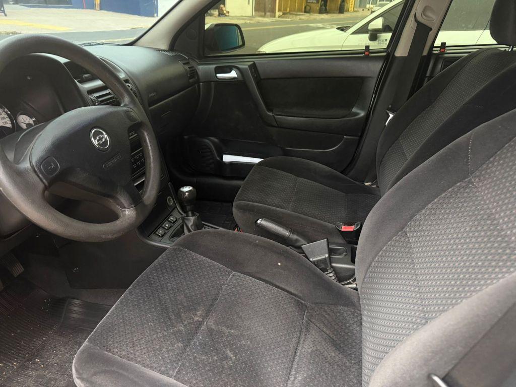 CHEVROLET Astra Sedan - Foto