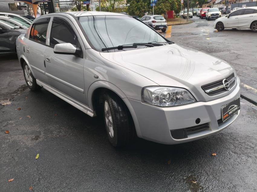 CHEVROLET Astra Sedan - Foto
