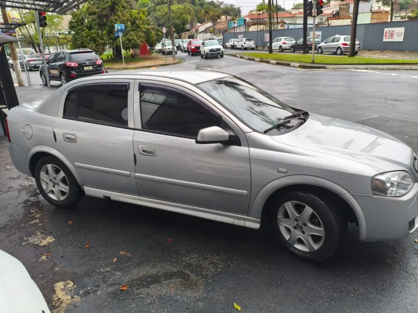 CHEVROLET Astra Sedan - Foto