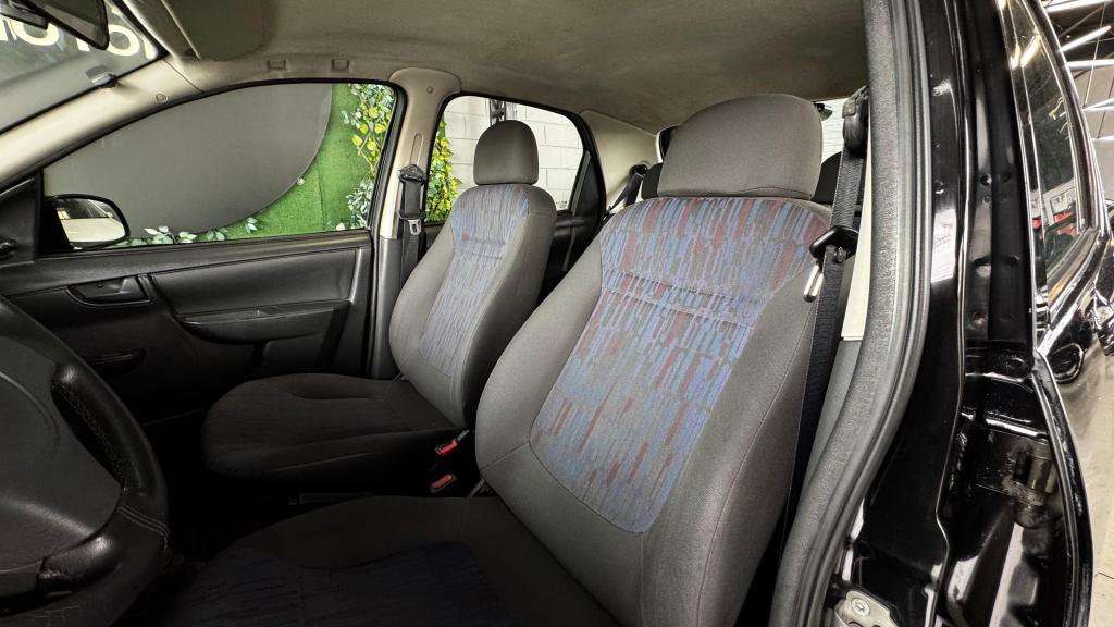 CHEVROLET Celta - Foto