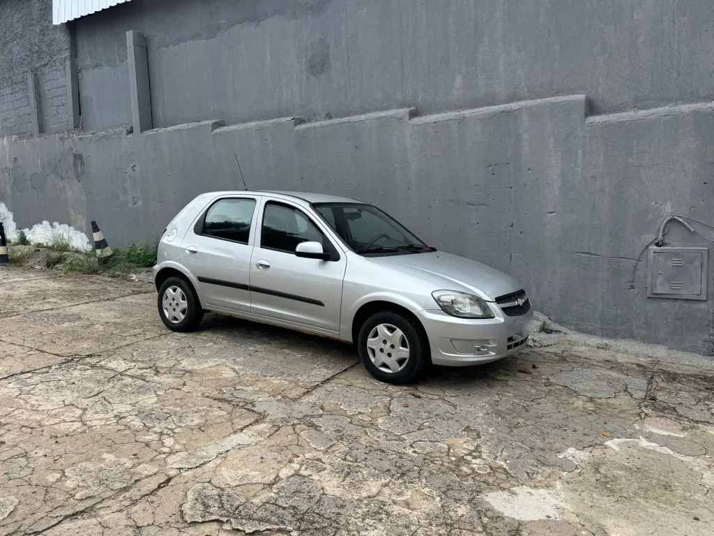 CHEVROLET Celta - Foto