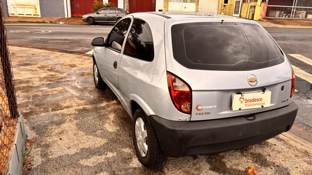 CHEVROLET Celta - Foto