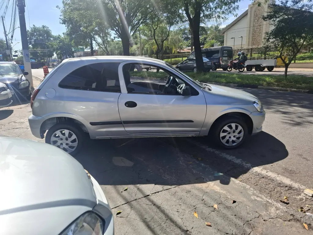 CHEVROLET Celta - Foto