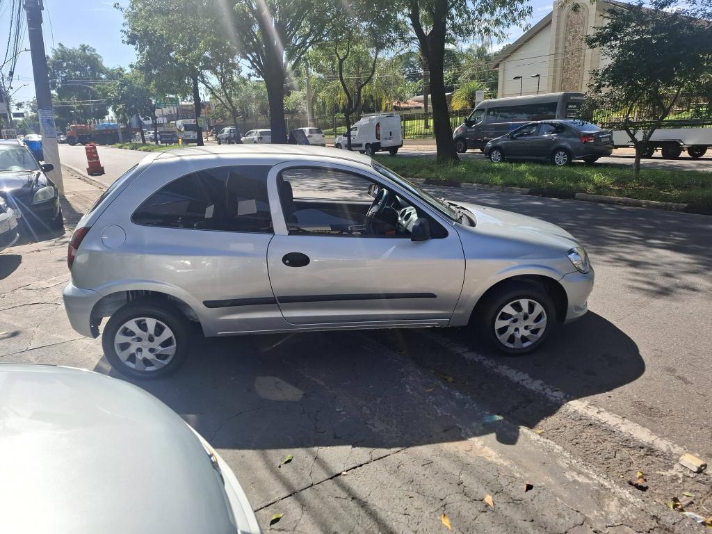 CHEVROLET Celta - Foto