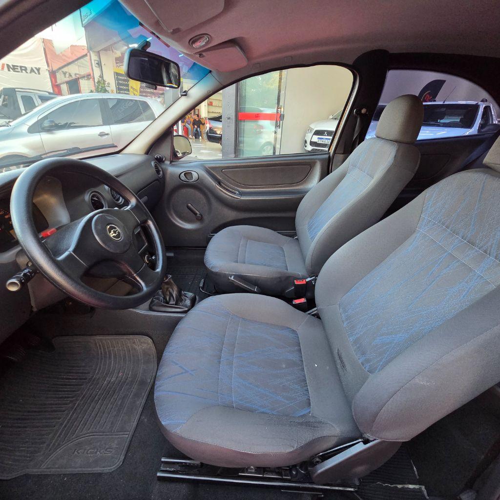 CHEVROLET Celta - Foto