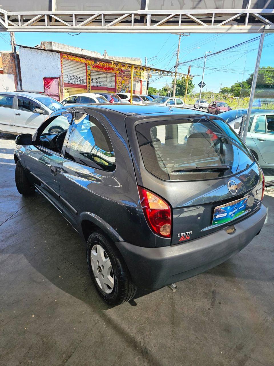 CHEVROLET Celta - Foto