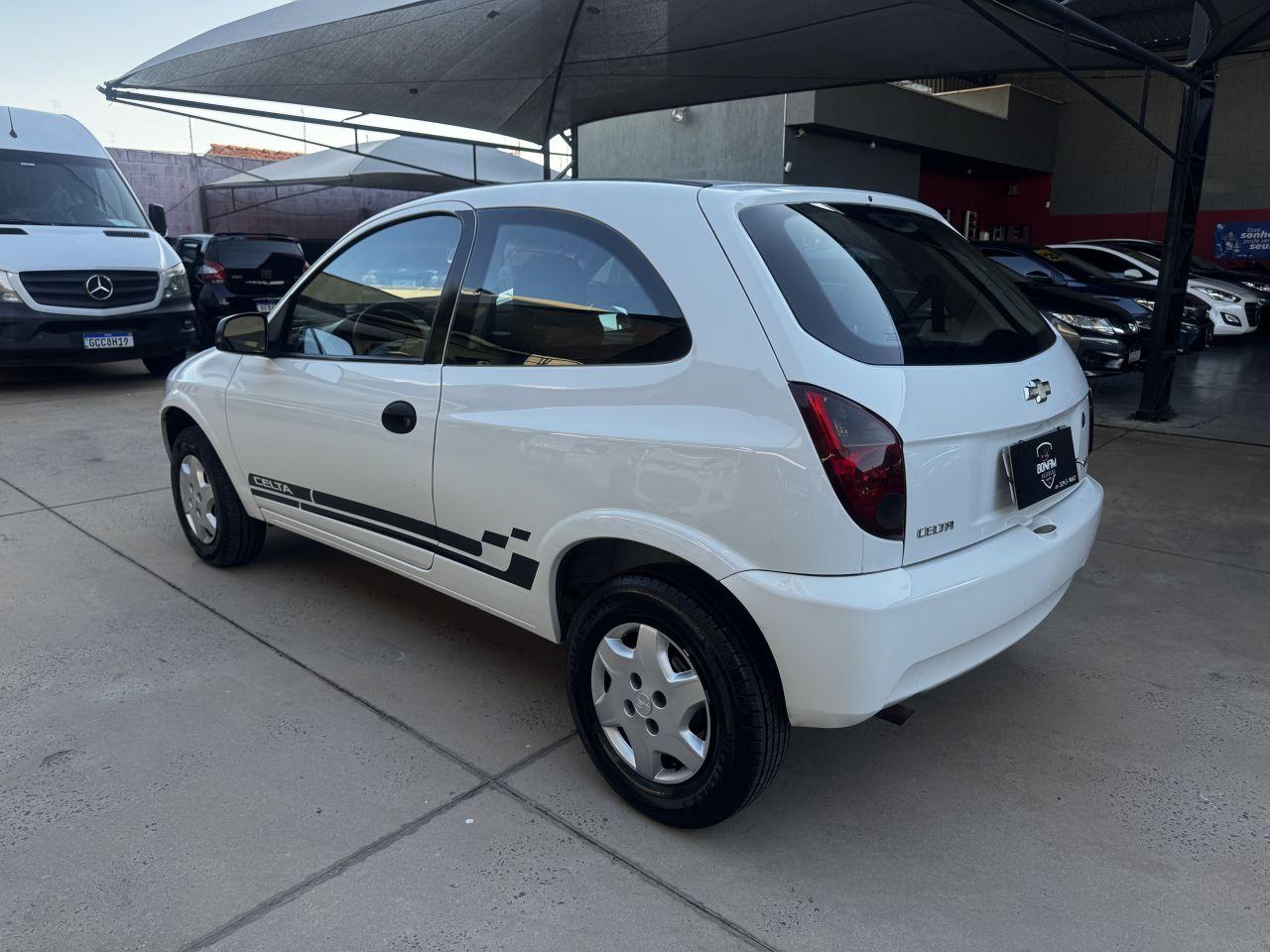 CHEVROLET Celta - Foto