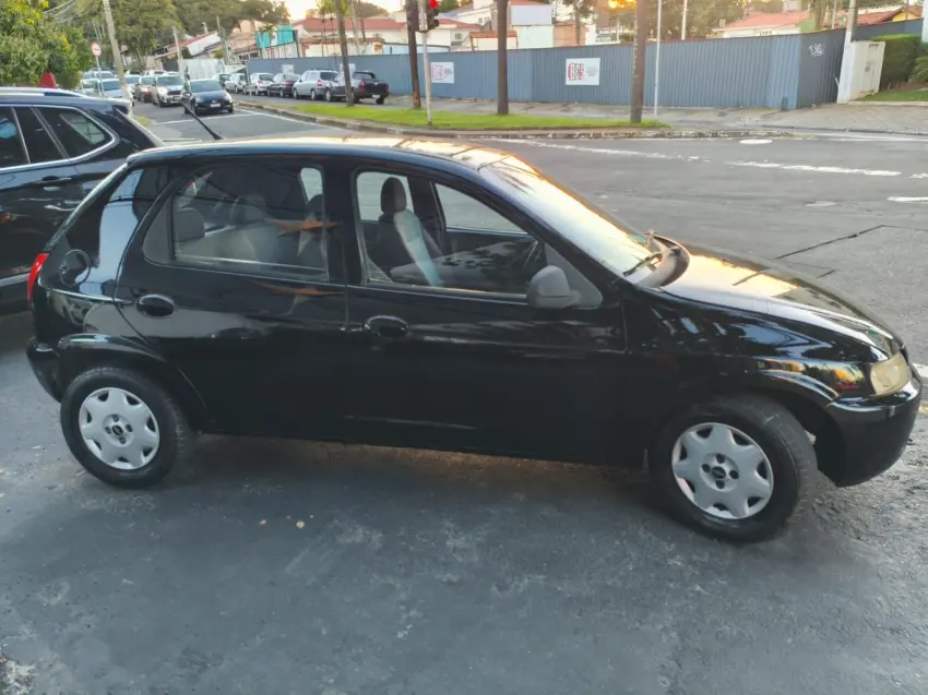 CHEVROLET Celta - Foto