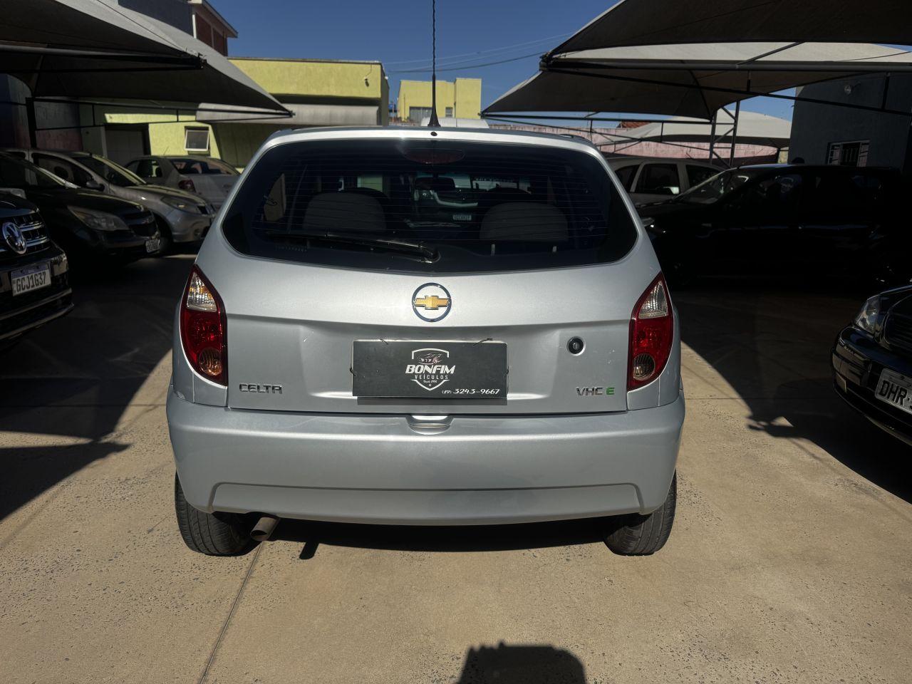 CHEVROLET Celta - Foto