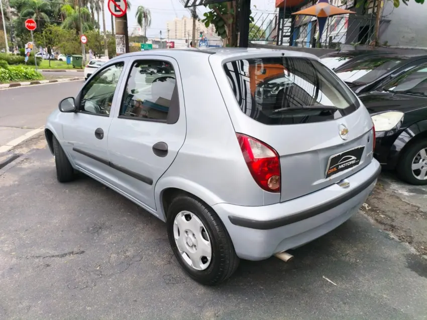 CHEVROLET Celta - Foto