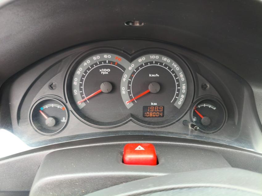 CHEVROLET Celta - Foto
