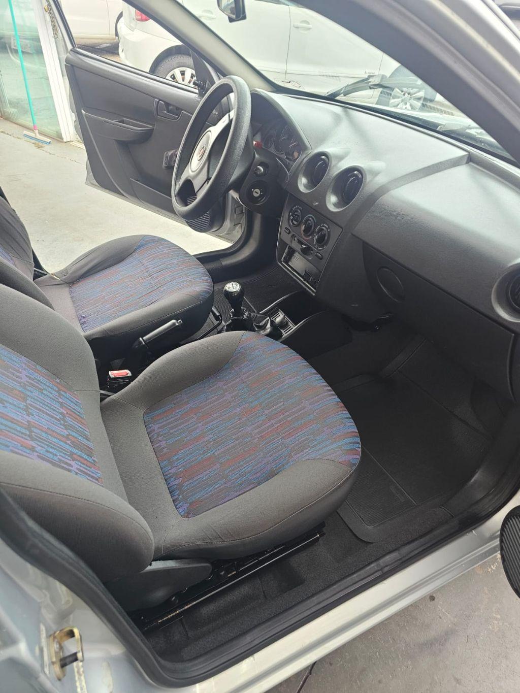 CHEVROLET Celta - Foto