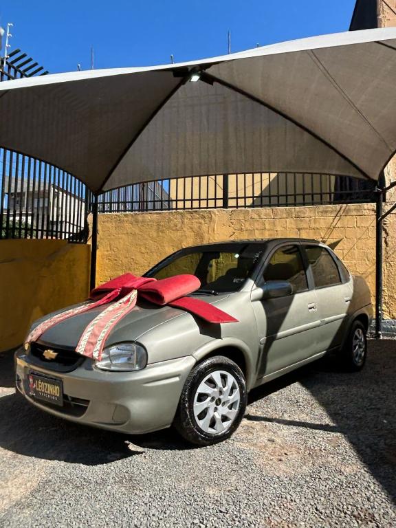 CHEVROLET Classic Sedan - Foto