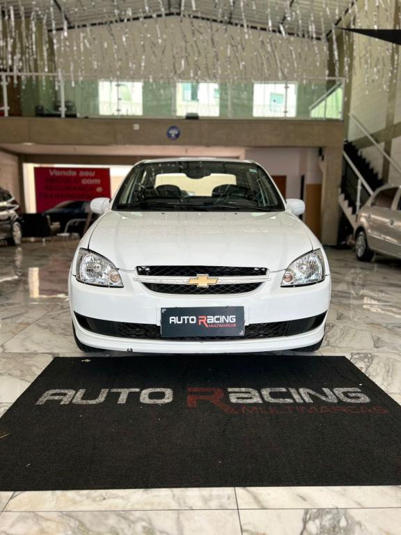 CHEVROLET Classic Sedan - Foto