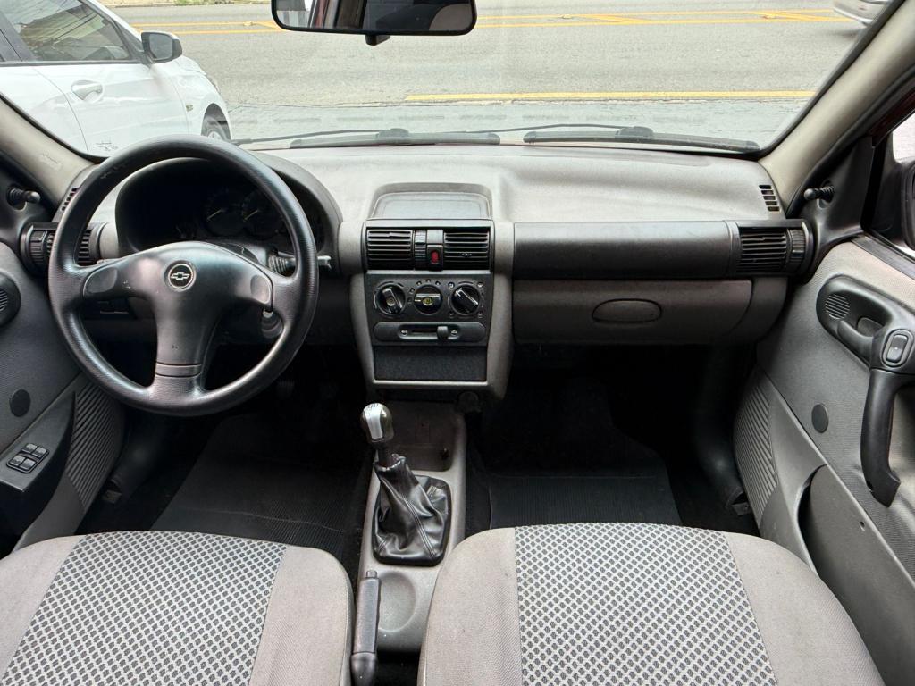 CHEVROLET Classic Sedan - Foto