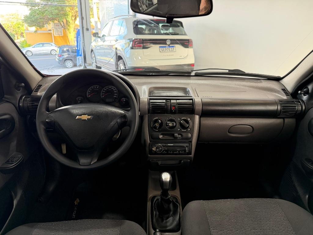 CHEVROLET Classic Sedan - Foto