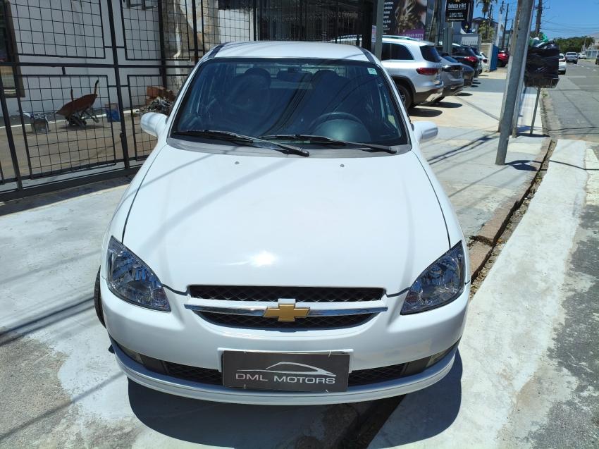 CHEVROLET Classic Sedan - Foto