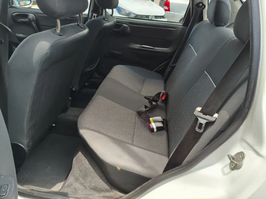 CHEVROLET Classic Sedan - Foto