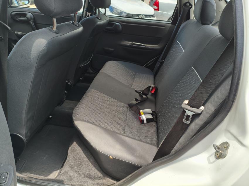 CHEVROLET Classic Sedan - Foto