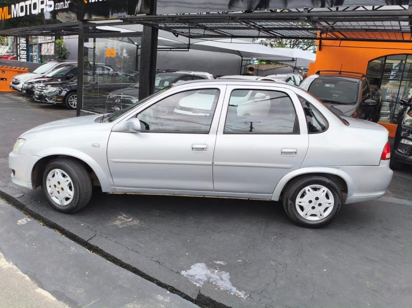 CHEVROLET Classic Sedan - Foto