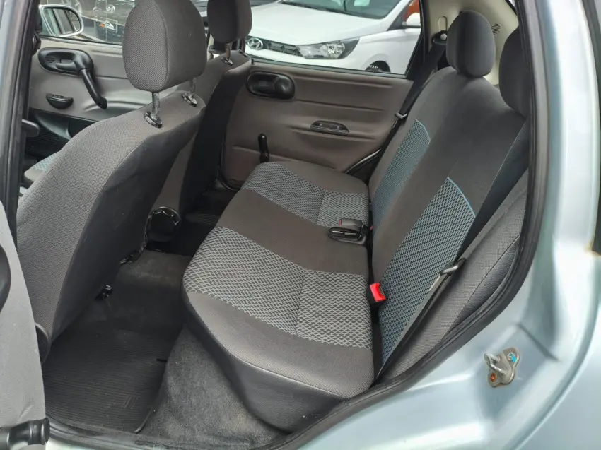 CHEVROLET Classic Sedan - Foto