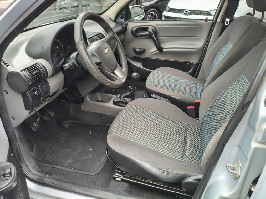 CHEVROLET Classic Sedan - Foto