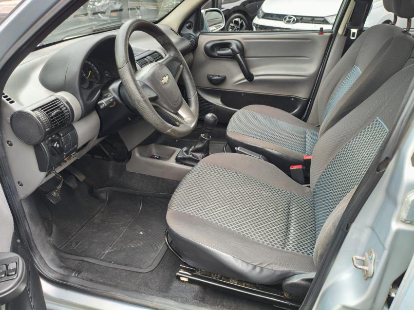 CHEVROLET Classic Sedan - Foto