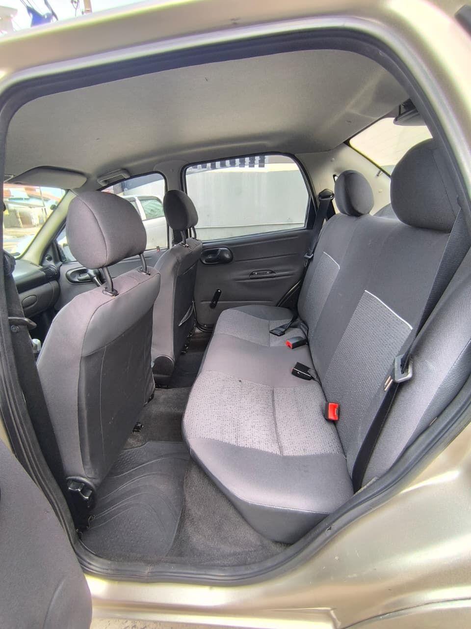 CHEVROLET Classic Sedan - Foto