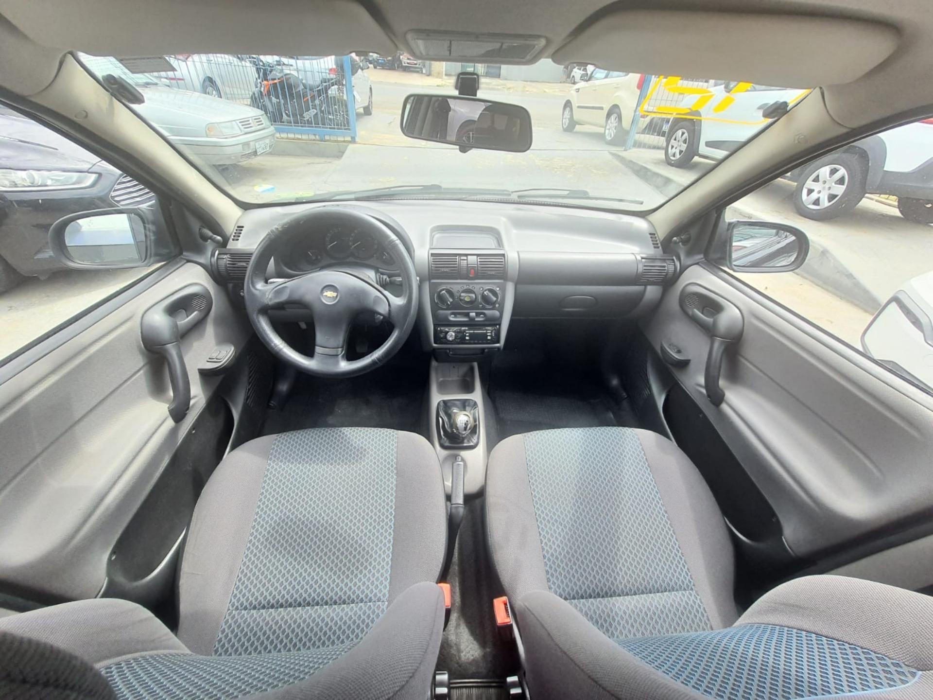 CHEVROLET Classic Sedan - Foto