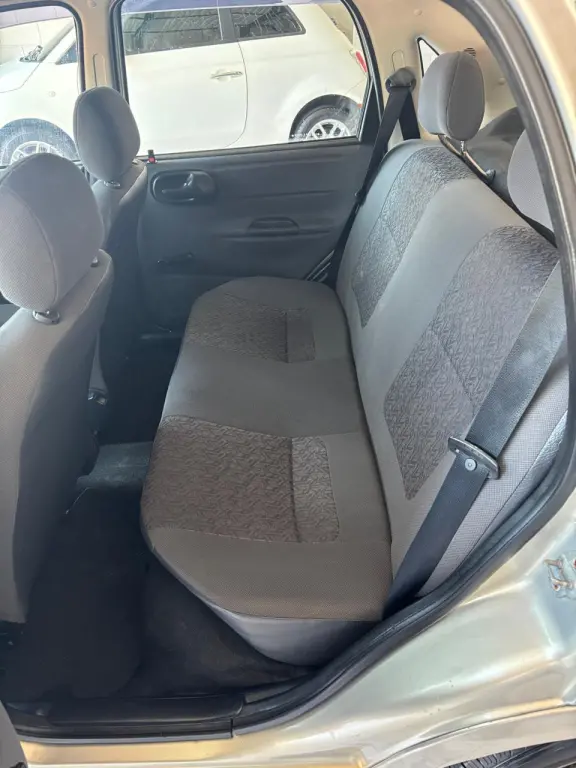 CHEVROLET Classic Sedan - Foto