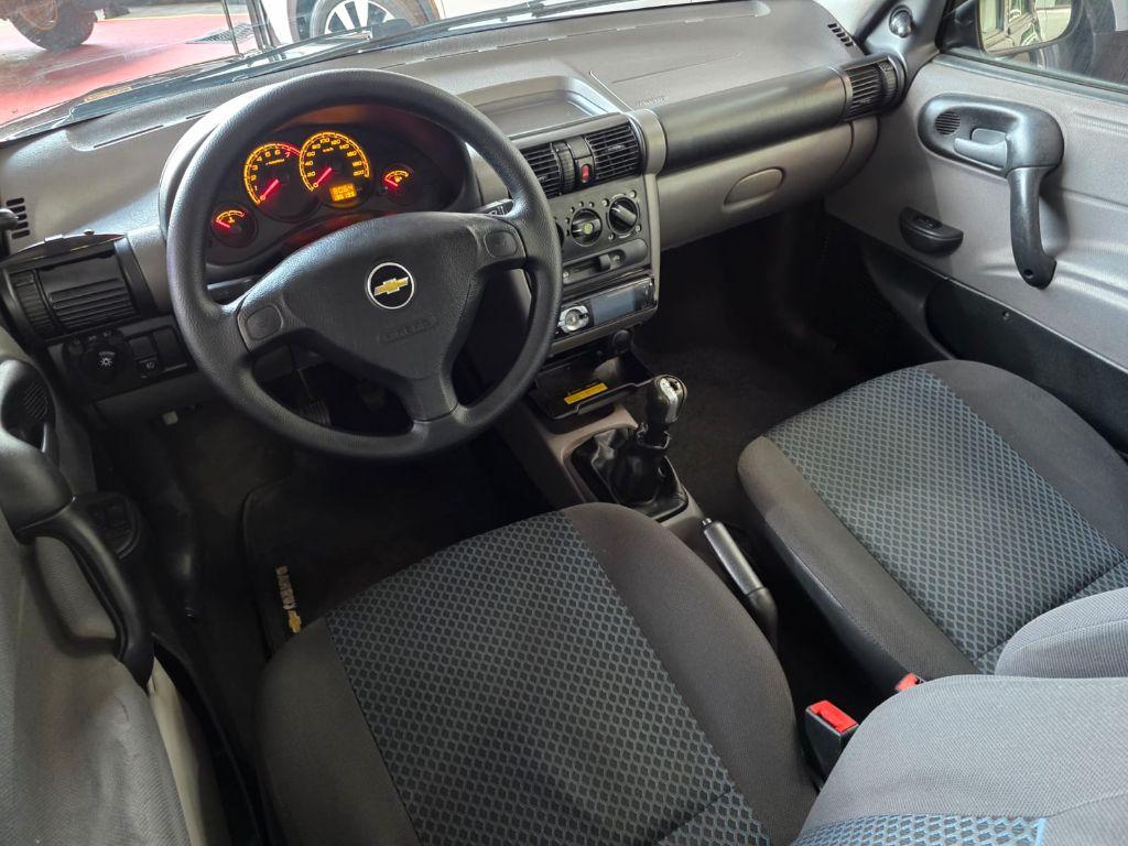 CHEVROLET Classic Sedan - Foto