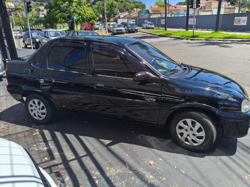 CHEVROLET Classic Sedan - Foto