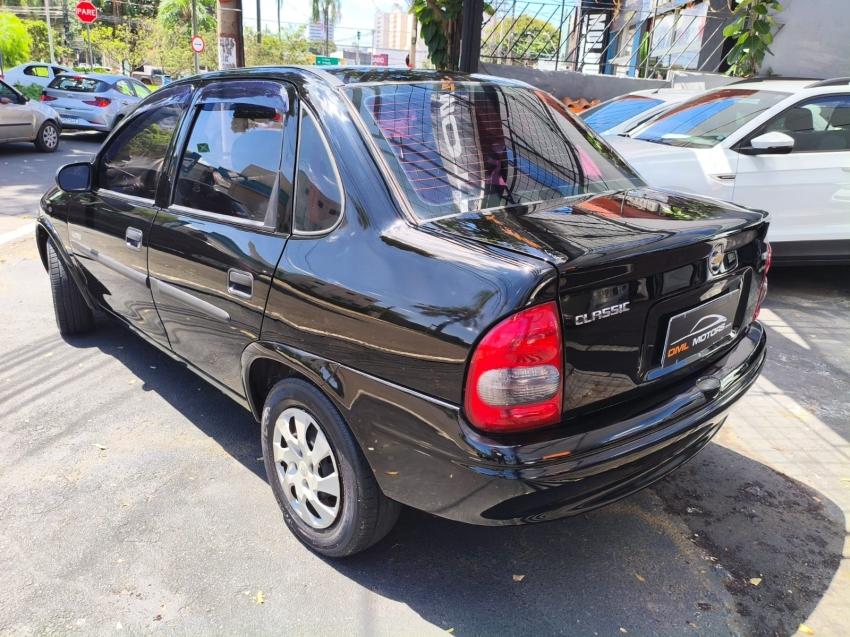CHEVROLET Classic Sedan - Foto