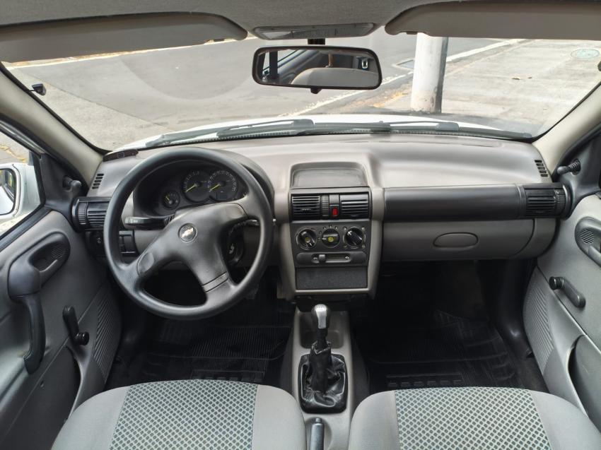 CHEVROLET Classic Sedan - Foto