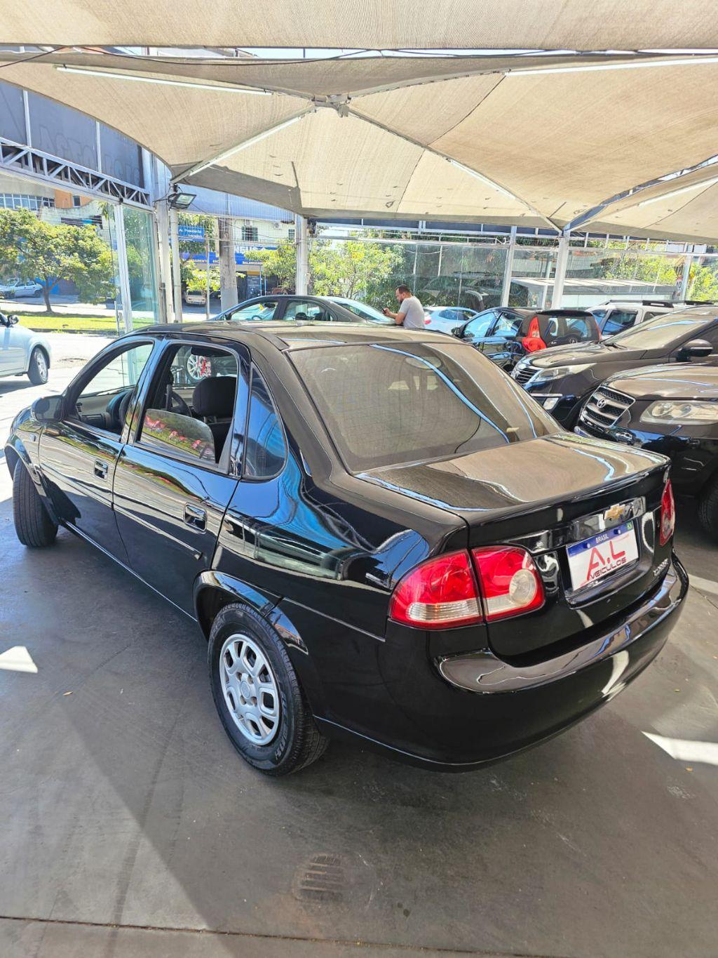 CHEVROLET Classic Sedan - Foto
