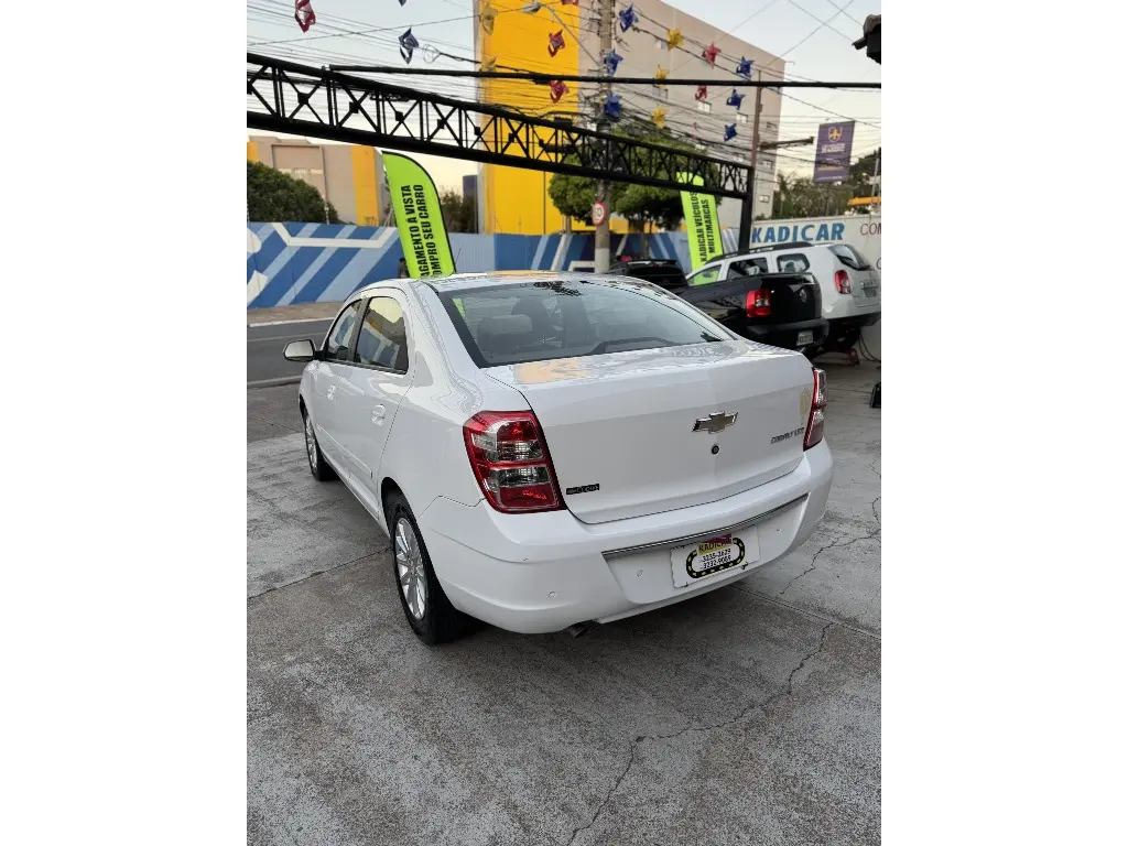 CHEVROLET Cobalt - Foto