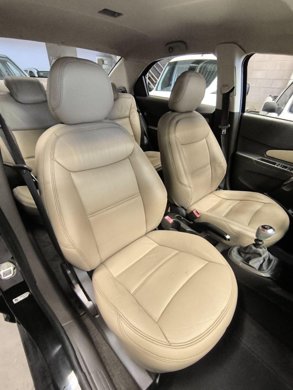 CHEVROLET Cobalt - Foto